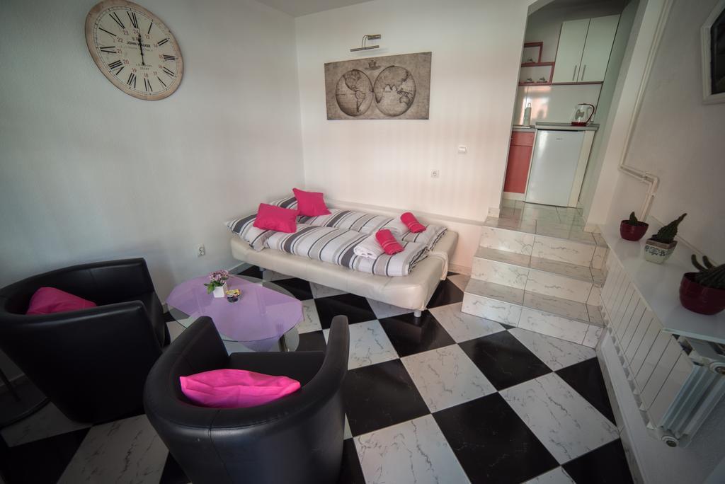 Apartman Hitno Tuzla Exterior foto