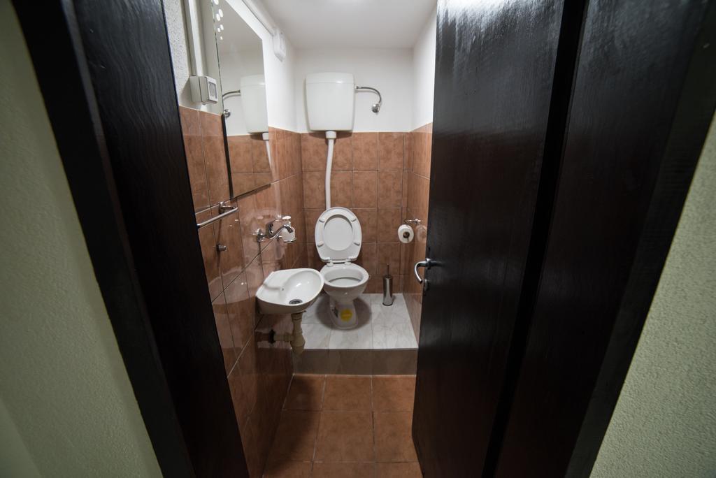 Apartman Hitno Tuzla Exterior foto